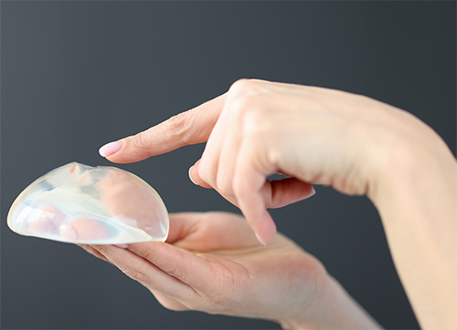 Mitos e verdades sobre as próteses de silicone nas mamas